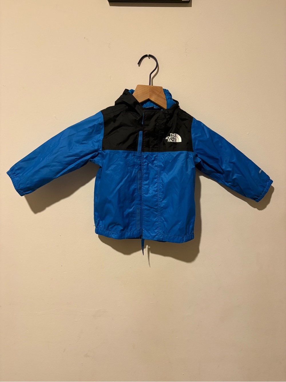 The North Face Blue and Black Kids Hooded Rain Jacket 6-12Months